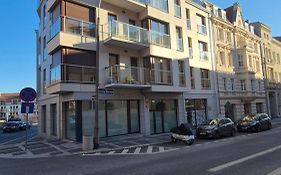 St Wojciech Hill Apartment, Free Parking, Air-Conditioning, Self Check-In 24H